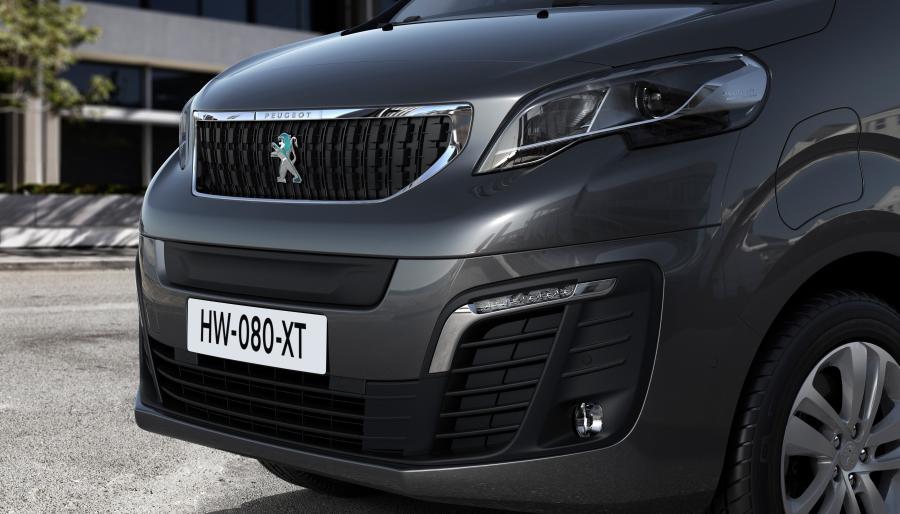 Детали экстерьера Peugeot e-Traveller 2020 года  (WW) (фото 28 из 29)